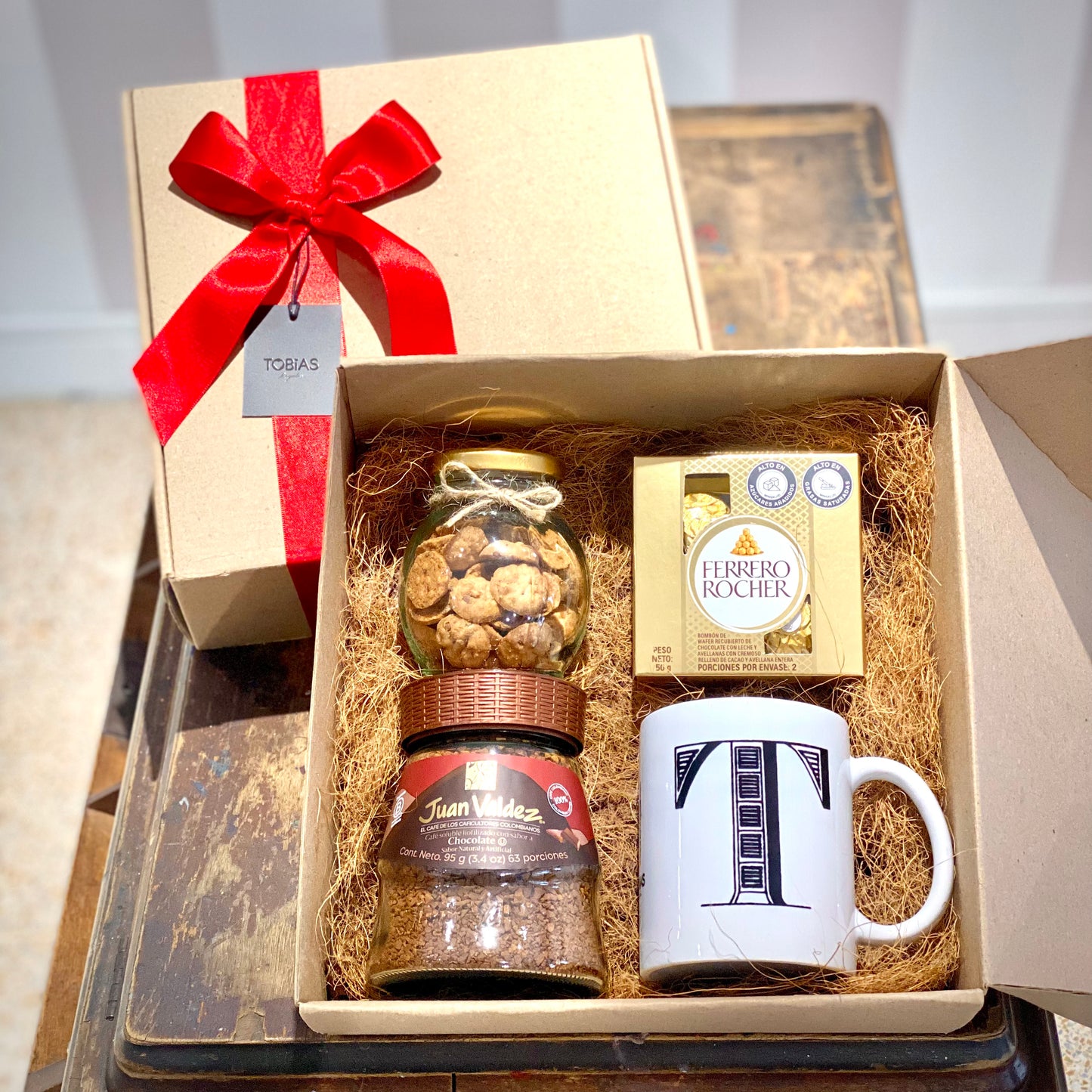 Box-E Café Jv & Mug Letter UE