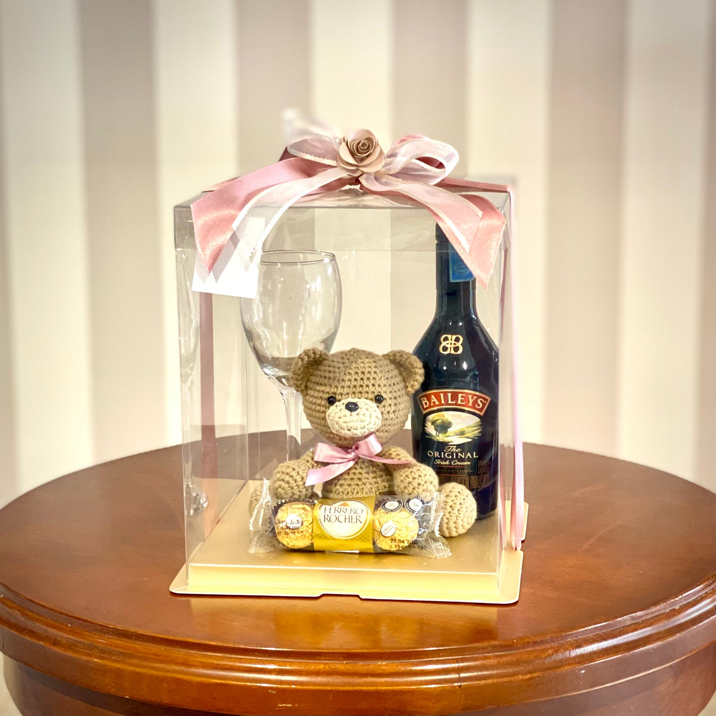Box-D Baileys 375 & Oso Tobias M